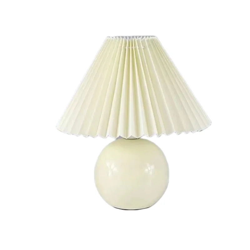 Small table lamp, bedroom night light, Nordic decoration, bedside lamp, minimalist style
Small table lamp, bedroom night light, Nordic decoration, bedside lamp, minimalist style