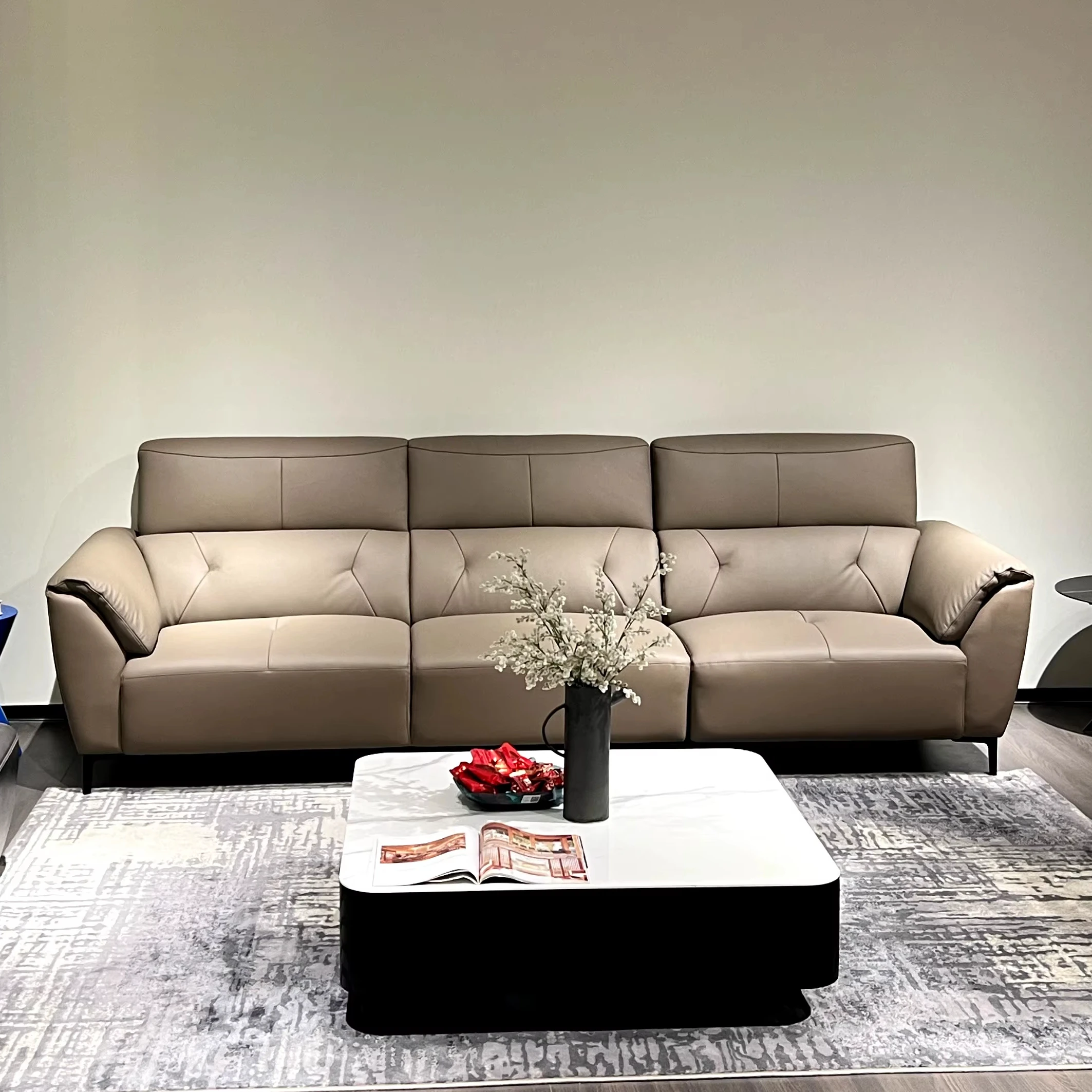 New Modern Beige Lounge Sofa Set Genuine Leather for Living Apartment Living Room Sofas
New Modern Beige Lounge Sofa Set Genuine Leather for Living Apartment Living Room Sofas