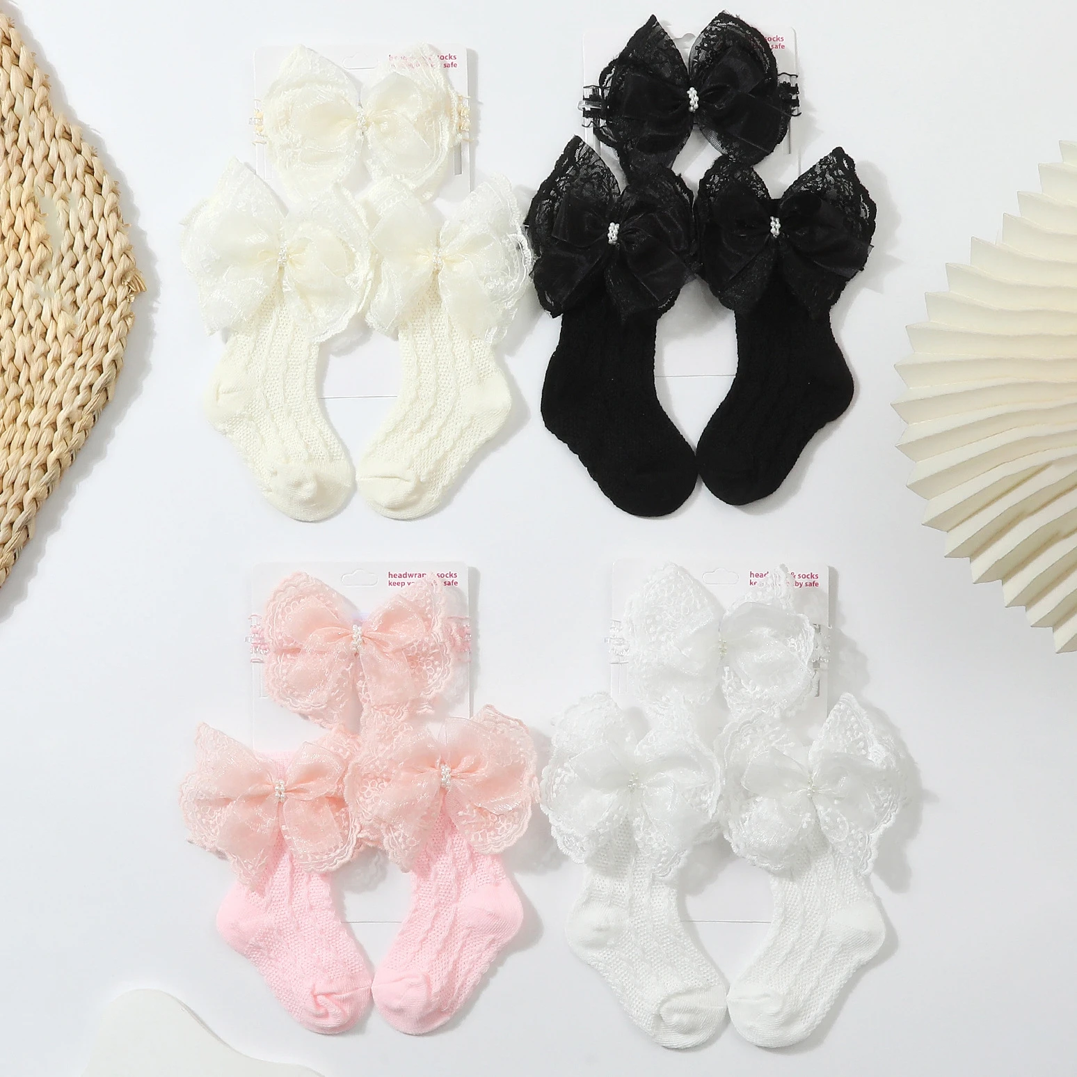 1Set New Pearl Bow Lace Headbands Mid Socks Baby Toddler Soft Prewalker Sock Knitted Summer Soft Girl Infant Hairband Socks
1Set New Pearl Bow Lace Headbands Mid Socks Baby Toddler Soft Prewalker Sock Knitted Summer Soft Girl Infant Hairband Socks