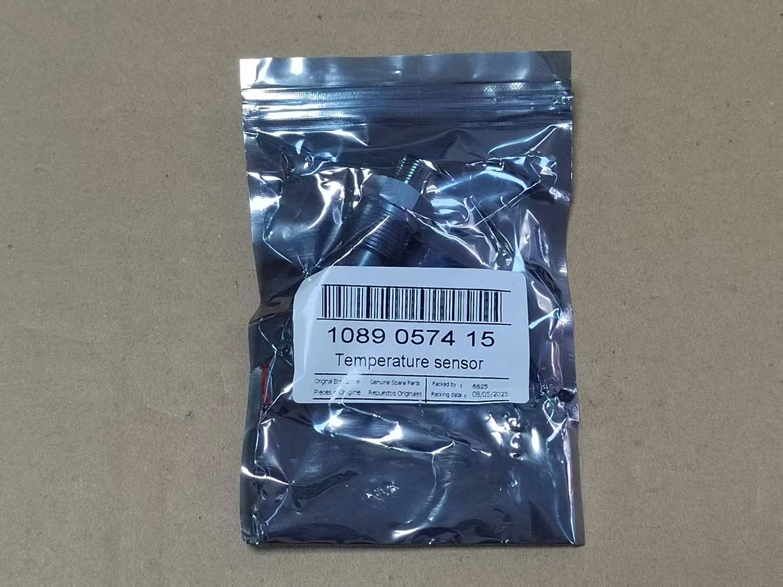 For 1PCS NEW FOR Atlas Air Compressor Temperature Sensor 1089057415 1089-0574-15
For 1PCS NEW FOR Atlas Air Compressor Temperature Sensor 1089057415 1089-0574-15