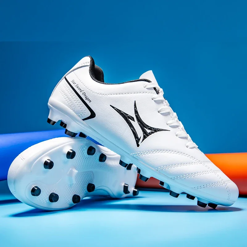 Новые мужские футбольные бутсы, тренировочные кроссовки, футбольные бутсы с длинными шипами, сверхлегкие дышащие домашние бутсы, Прямая доставка
Новые мужские футбольные бутсы, тренировочные кроссовки, футбольные бутсы с длинными шипами, сверхлегкие дышащие домашние бутсы, Прямая доставка