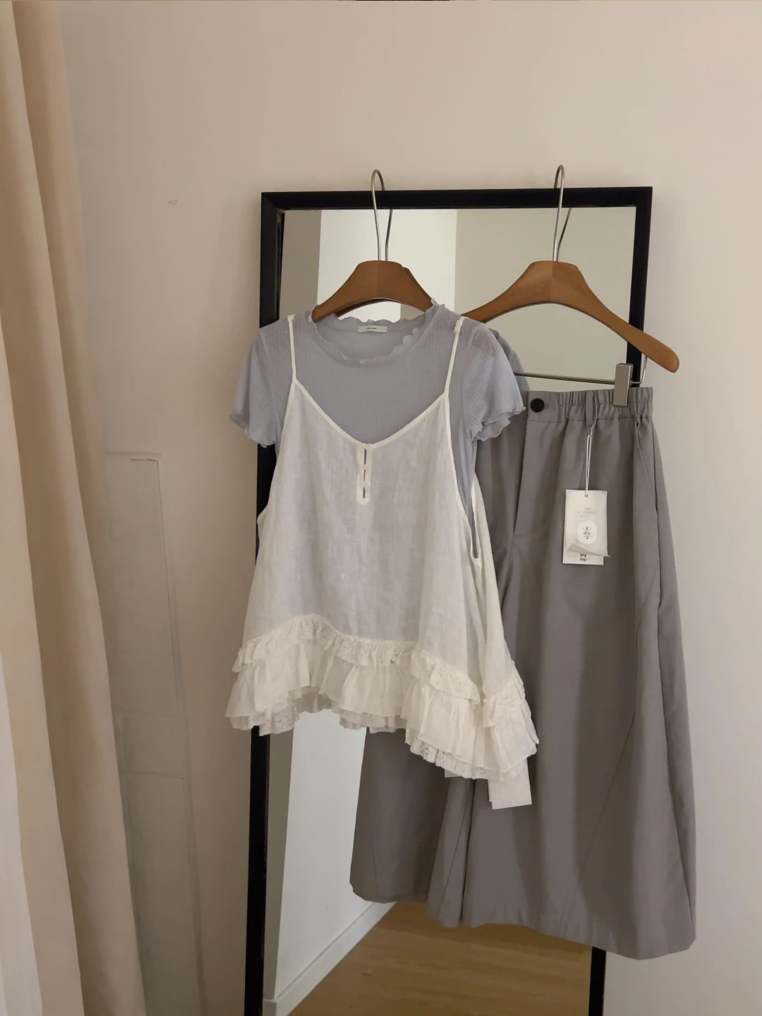 Lace Splicing Cotton Linen Tank Top Women Summer Outerwear Loose Age-Defying Sleeveless Top Breathable Comfortable Korean Style
Lace Splicing Cotton Linen Tank Top Women Summer Outerwear Loose Age-Defying Sleeveless Top Breathable Comfortable Korean Style