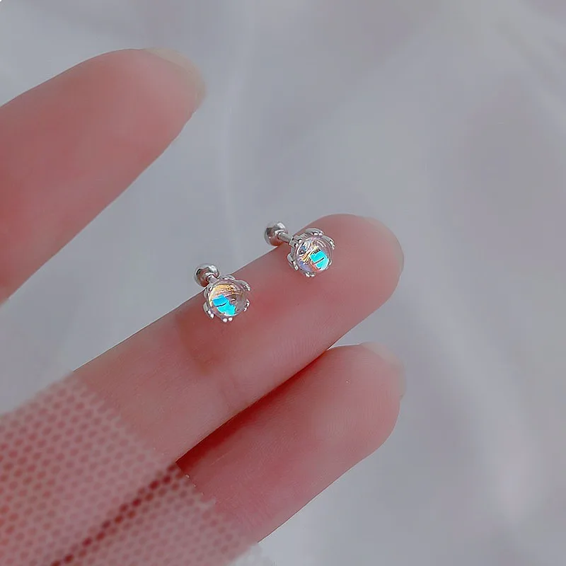 European fashion moonstone stud earrings women ins niche design small screw bone earrings
European fashion moonstone stud earrings women ins niche design small screw bone earrings