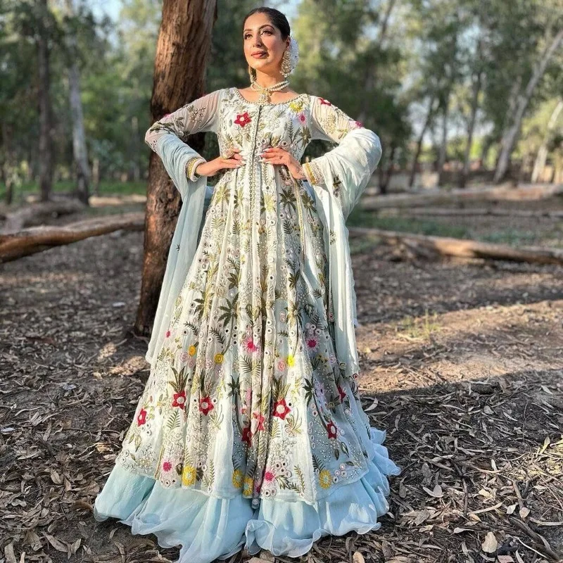 Gown New Wedding Party Indian Designer Pakistani Bollywood Wear Salwar Kameez
Gown New Wedding Party Indian Designer Pakistani Bollywood Wear Salwar Kameez
