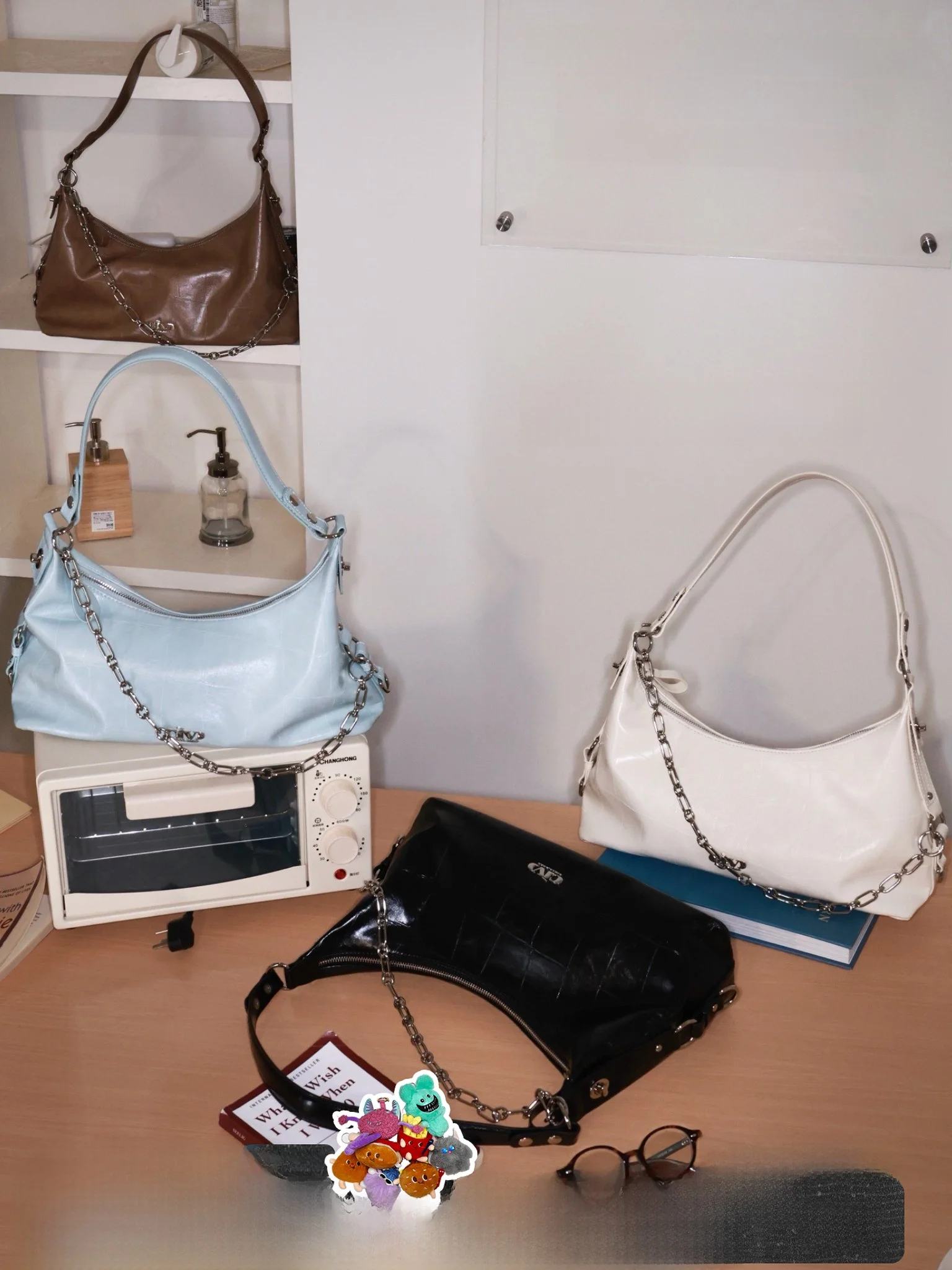 Cultivator Vintage Stone Pattern Chain Hobo Bag Shoulder Crossbody Bag New 2026 Soft PU Leather Square Shape Tote Bag
Cultivator Vintage Stone Pattern Chain Hobo Bag Shoulder Crossbody Bag New 2026 Soft PU Leather Square Shape Tote Bag