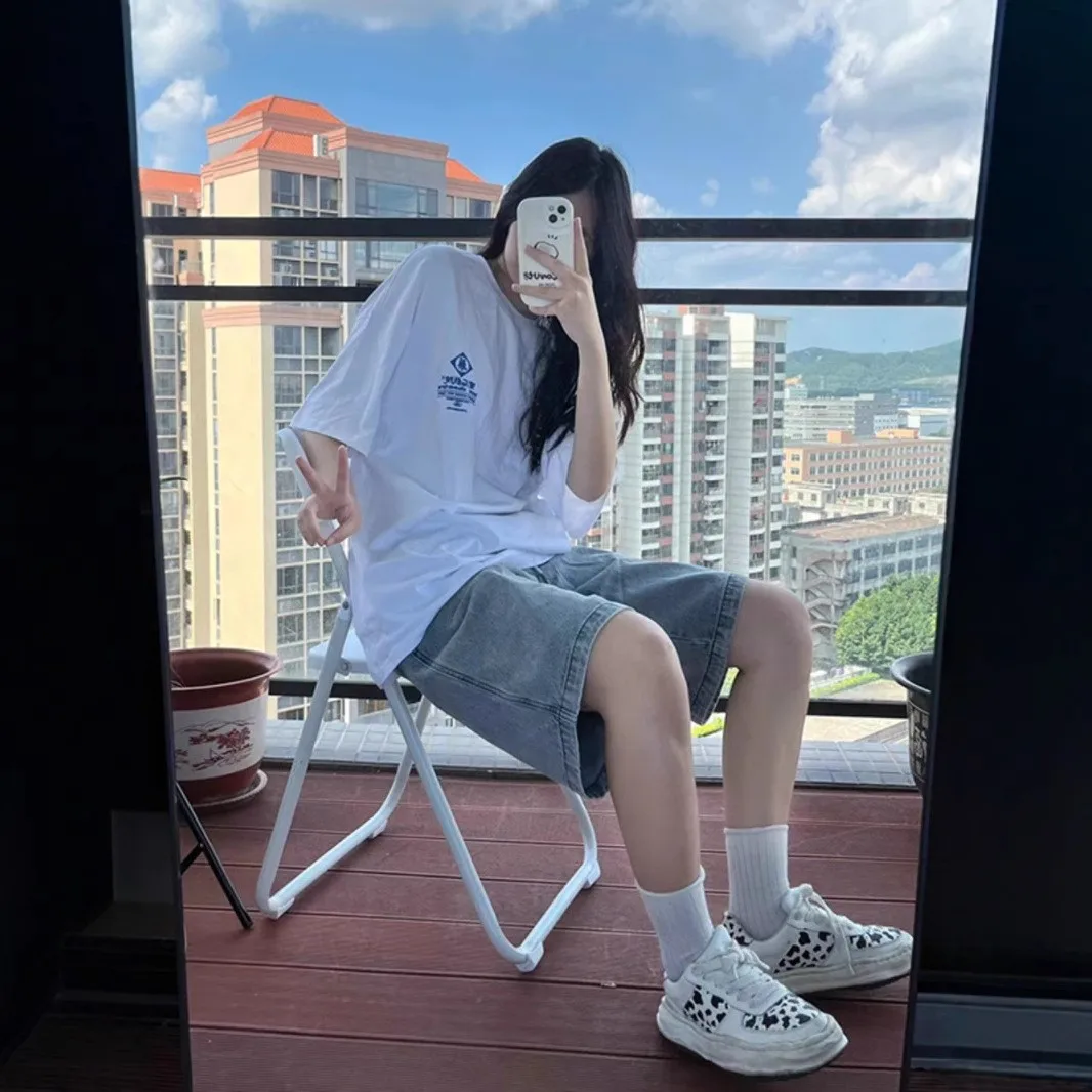 Summer Thin Casual Denim Shorts Women's Loose American Style Five-Point Small Size High Waist Straight Leg Jeans Commute
Summer Thin Casual Denim Shorts Women's Loose American Style Five-Point Small Size High Waist Straight Leg Jeans Commute
