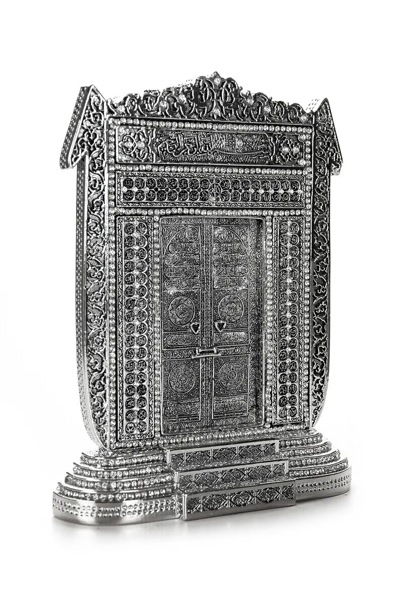 IQRAH Elif Kaaba ворота хрустальный камень украшенный религиозный подарок безделушка серебряного цвета
IQRAH Elif Kaaba ворота хрустальный камень украшенный религиозный подарок безделушка серебряного цвета