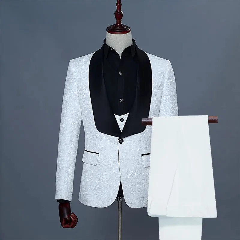 Trendy brand new men's green fruit collar wedding Banquet dress suit set singer performance suit three piece set
Trendy brand new men's green fruit collar wedding Banquet dress suit set singer performance suit three piece set