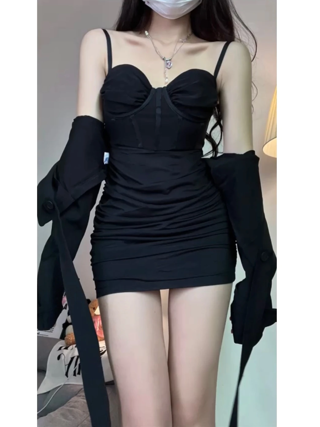 Spring New Sexy Hot Girl Slim-Fit Hip Skirt Tube Top Suspender Adult Lady like Woman Short Temperamental Suit Jacket
Spring New Sexy Hot Girl Slim-Fit Hip Skirt Tube Top Suspender Adult Lady like Woman Short Temperamental Suit Jacket