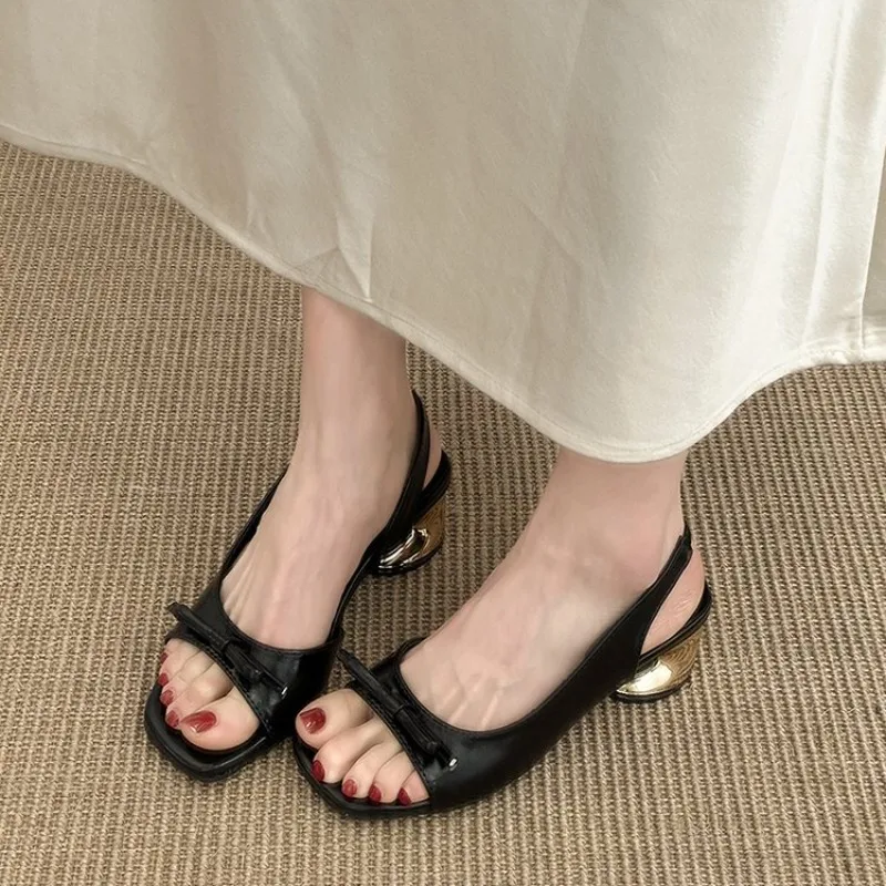 Vintage Bow Block Heel Open Toe Sandals Women's Outside Wear 2026 New Heels
Vintage Bow Block Heel Open Toe Sandals Women's Outside Wear 2026 New Heels