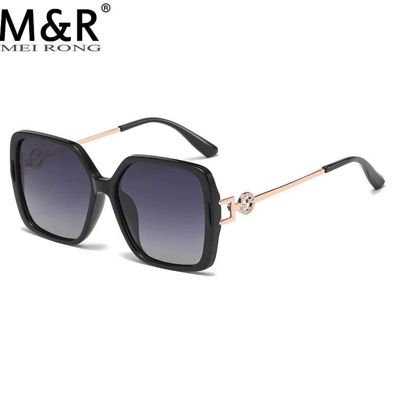 2024 Leisure Fashion Women's Square Sunglasse Personalized Hollow Out Eyeglass Frame Retro Gradient Diamonds Polarized Sunnies
2024 Leisure Fashion Women's Square Sunglasse Personalized Hollow Out Eyeglass Frame Retro Gradient Diamonds Polarized Sunnies