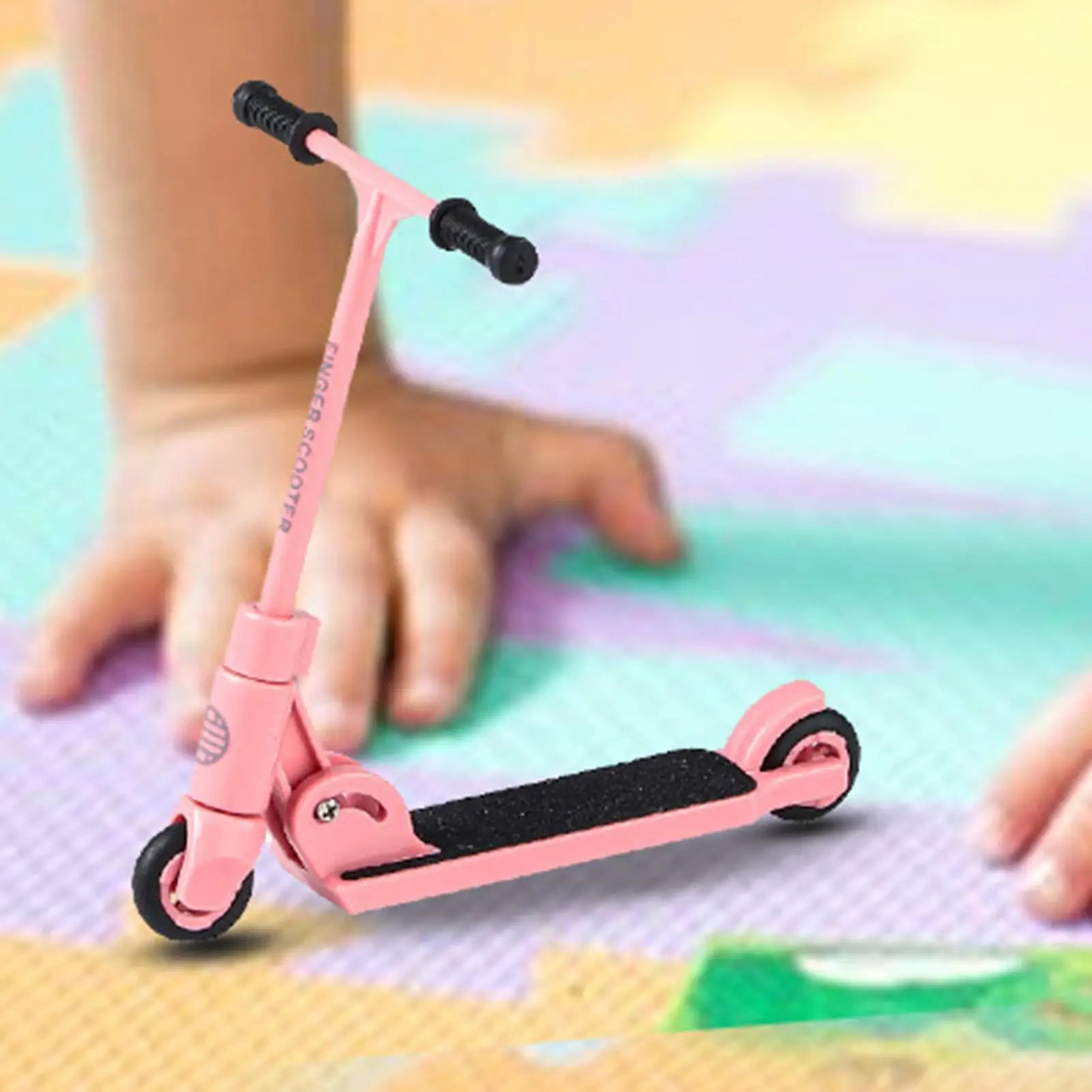 1pc Kids Kick Scooter Finger Foldable T-type Finger Scooter With Brake Educational Toy Finger Skateboards Fun Fingertip Movement
1pc Kids Kick Scooter Finger Foldable T-type Finger Scooter With Brake Educational Toy Finger Skateboards Fun Fingertip Movement