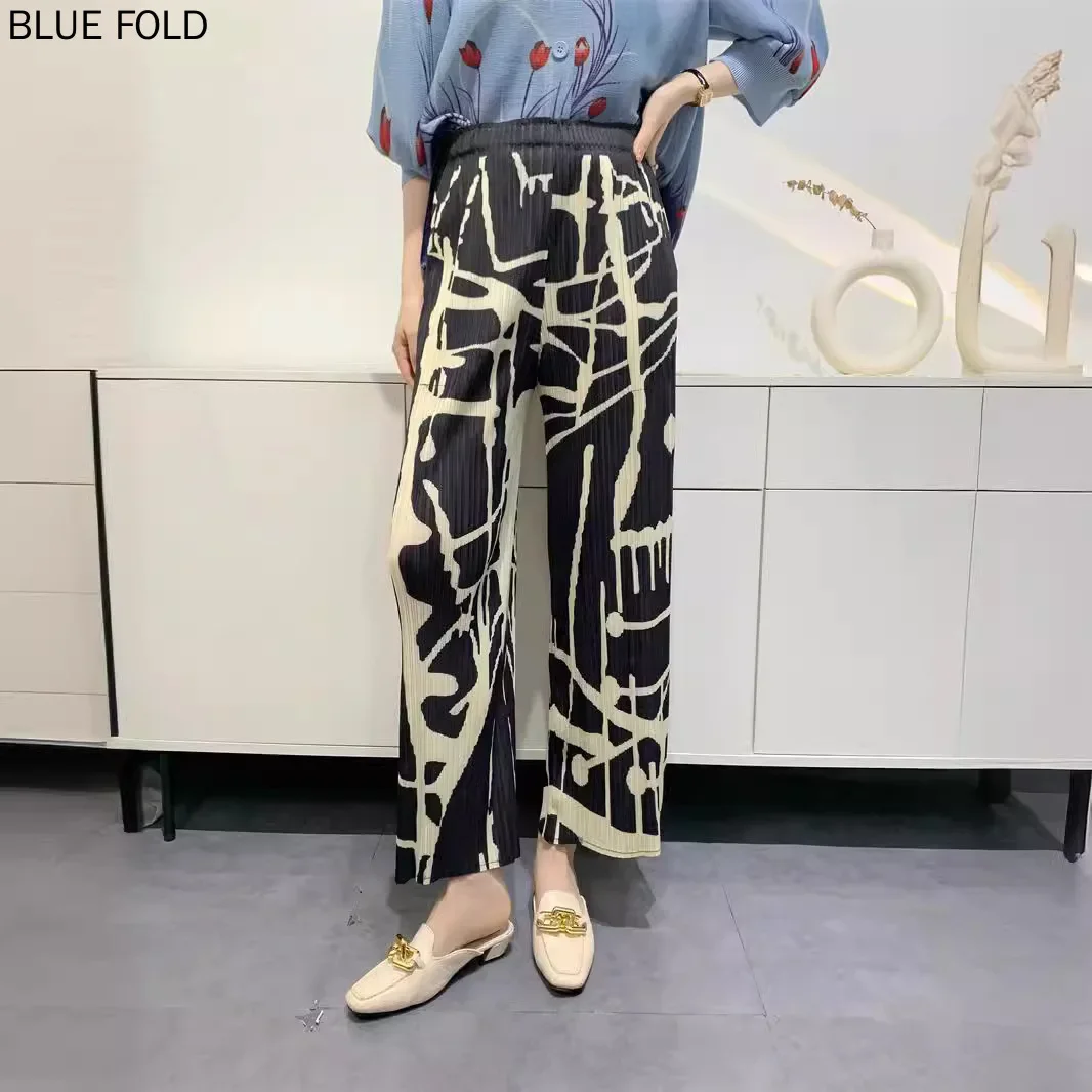 MIYAKE Summer New Wrinkled Pants Women's Straight Tube Pants Comfortable and Casual High Waist Slimming Printed Wide Leg Pants
MIYAKE Summer New Wrinkled Pants Women's Straight Tube Pants Comfortable and Casual High Waist Slimming Printed Wide Leg Pants