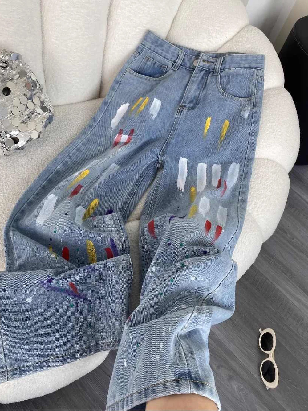 American Retro Splash Ink Jeans for Women 2025 New High Street Design Loose Straight Wide Pants Versatile Denim Trousers
American Retro Splash Ink Jeans for Women 2025 New High Street Design Loose Straight Wide Pants Versatile Denim Trousers