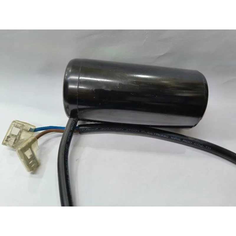 CD60 refrigerator freezer capacitor 50UF 72UF-80UF cold storage air conditioner capacitor compressor start capacitor
CD60 refrigerator freezer capacitor 50UF 72UF-80UF cold storage air conditioner capacitor compressor start capacitor