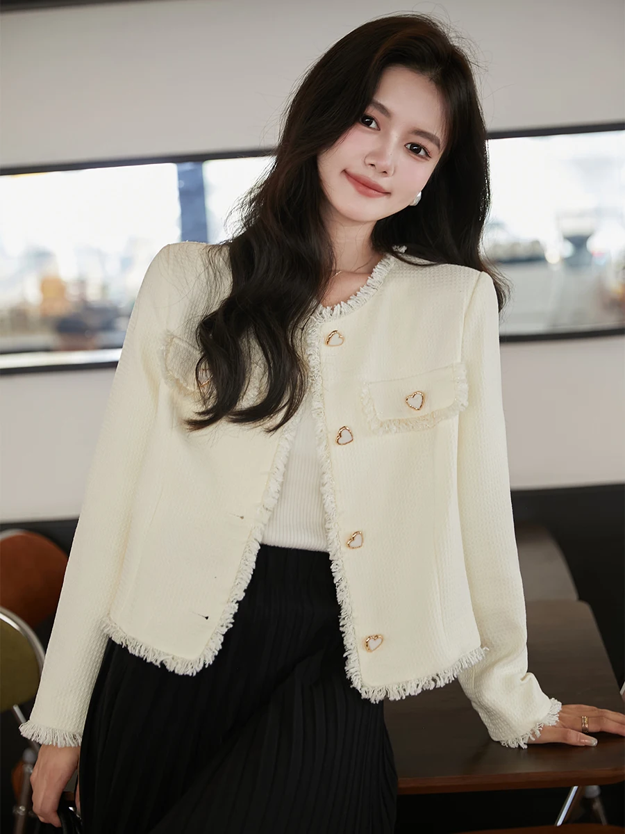 2023 Autumn Winter New Luxury Tassel Women Round Neck Short Suit Jacket Women's Fashion Tweed Blazers Female
2023 Autumn Winter New Luxury Tassel Women Round Neck Short Suit Jacket Women's Fashion Tweed Blazers Female