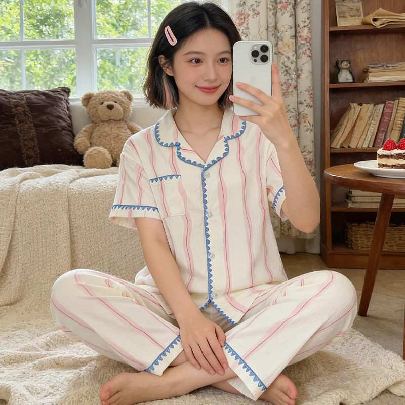 Spring and Fall Korean Version Pink Striped Pajamas Short Sleeved Pants Women's Homewear Sleepwear Student Casual Soft 2PCS/Set
Spring and Fall Korean Version Pink Striped Pajamas Short Sleeved Pants Women's Homewear Sleepwear Student Casual Soft 2PCS/Set