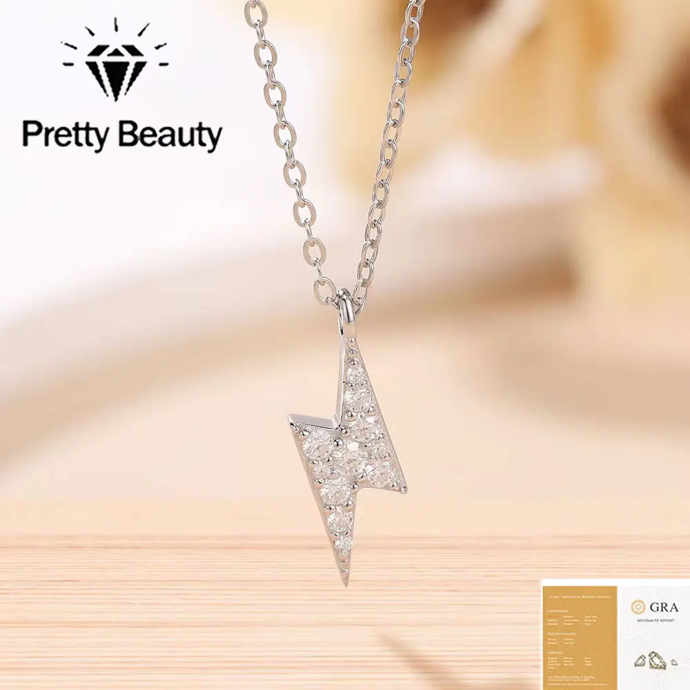 Pretty Beauty Moissanite Lightning Pendant Necklace for Women Men 925 Sterling Silver Diamond Dainty Clavicle Chain Fine Jewelry
Pretty Beauty Moissanite Lightning Pendant Necklace for Women Men 925 Sterling Silver Diamond Dainty Clavicle Chain Fine Jewelry