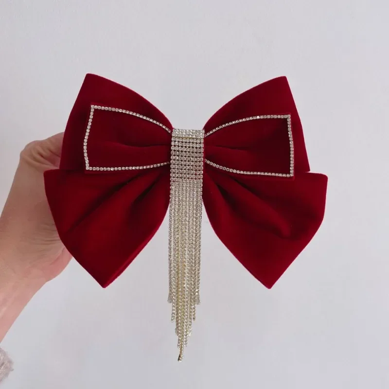 Retro Red Velet Bow Hair Clips Crystal Rhinestone Tassel Bridal Ponytail Clip Headwear Barrette Hair Accessories for Women
Retro Red Velet Bow Hair Clips Crystal Rhinestone Tassel Bridal Ponytail Clip Headwear Barrette Hair Accessories for Women