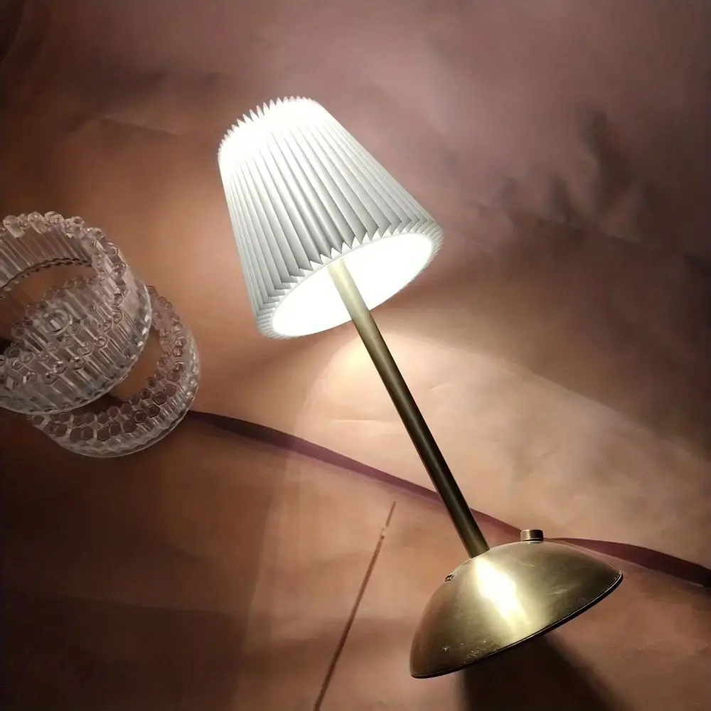 4pcs Modern Pleated LED Table Lamp, Touch Control, 3 Color Temperatures With Adjustable Brightness, USB Powered, Indoor Use, Metal Base, Pleated Fabric Shade - Bedside Night Light
4pcs Modern Pleated LED Table Lamp, Touch Control, 3 Color Temperatures With Adjustable Brightness, USB Powered, Indoor Use, Metal Base, Pleated Fabric Shade - Bedside Night Light