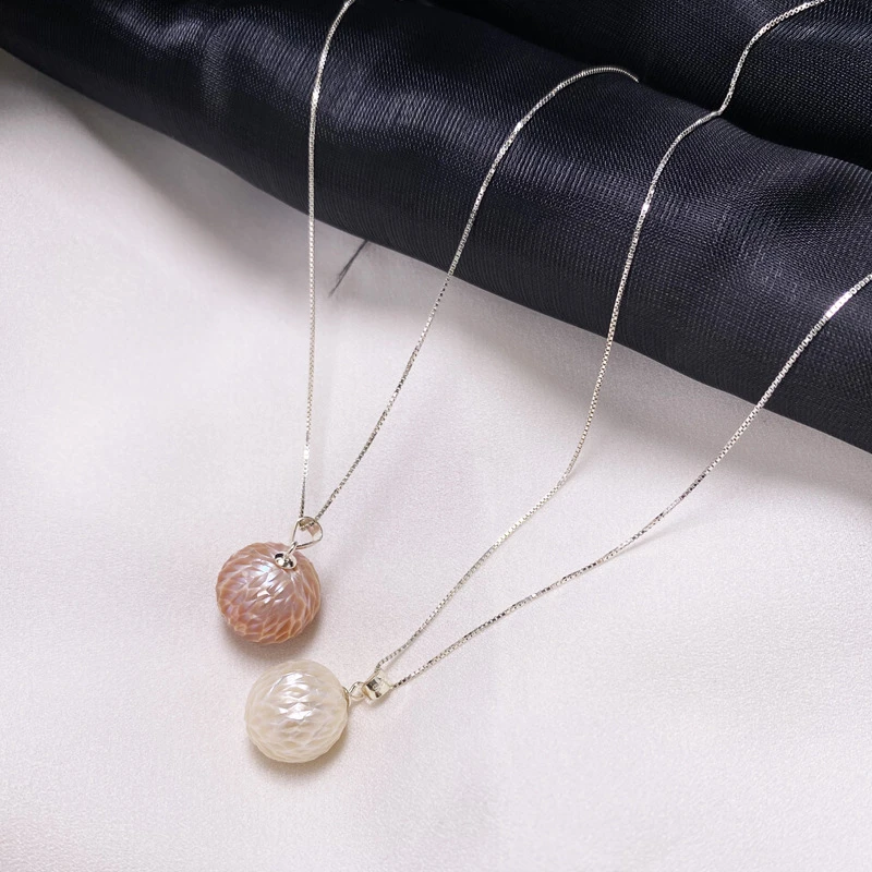 Freshwater Pearl Necklace Female Dragon Scale Bead Pendant 925 Sterling Silver Collar Chain
Freshwater Pearl Necklace Female Dragon Scale Bead Pendant 925 Sterling Silver Collar Chain
