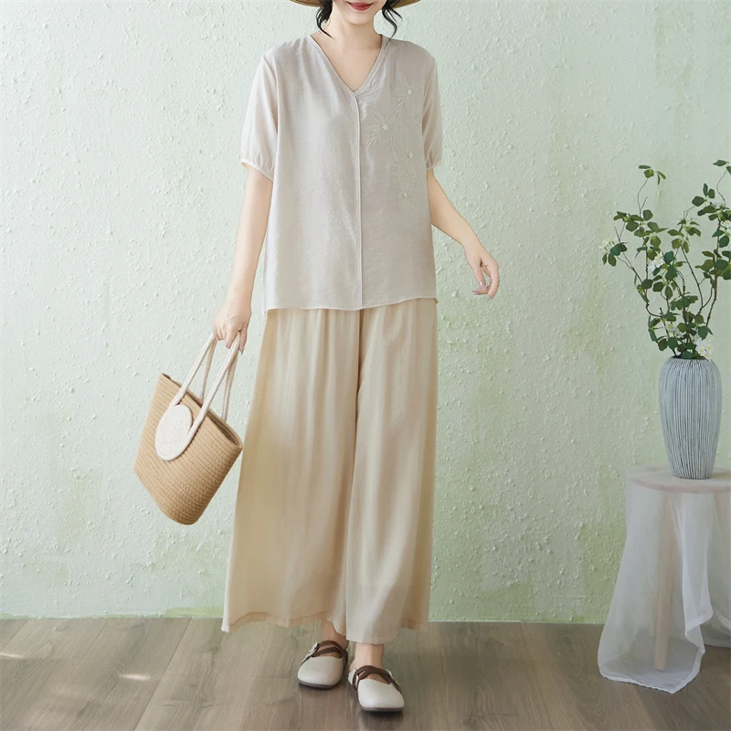 New Summer 2026 Women's Cotton Linen Embroidered Set V-Neck Short Sleeve Top Wide Leg Pants Two-Piece Fashionable plus Size
New Summer 2026 Women's Cotton Linen Embroidered Set V-Neck Short Sleeve Top Wide Leg Pants Two-Piece Fashionable plus Size