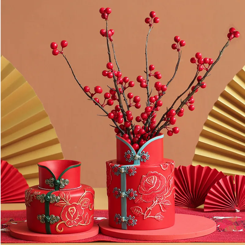 Chinese Cheongsam Vase Red Flower Elegant Home Decor Traditional Wedding Gift Senior Sensory Plant Container Living Room Accent
Chinese Cheongsam Vase Red Flower Elegant Home Decor Traditional Wedding Gift Senior Sensory Plant Container Living Room Accent