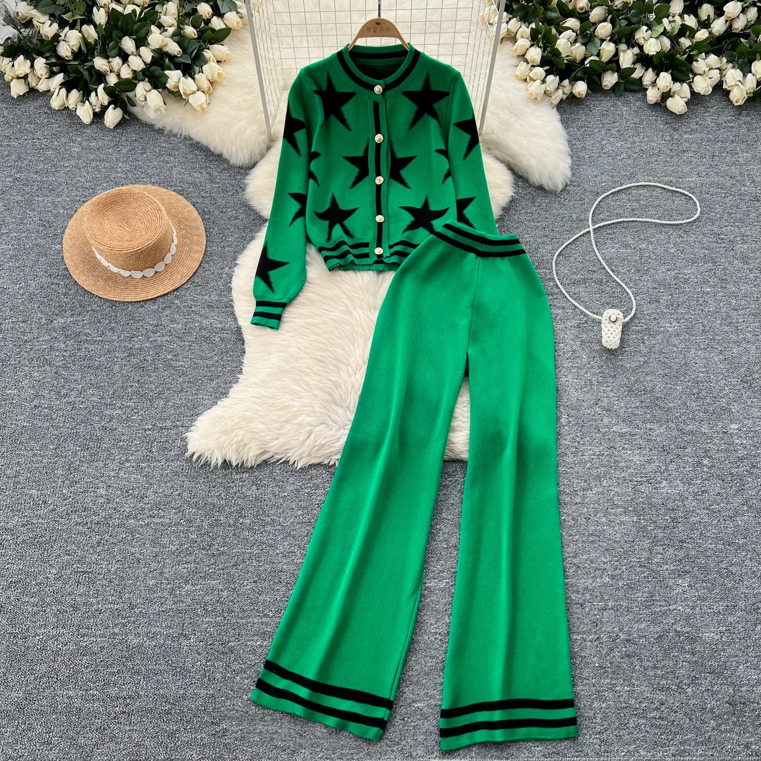 Women Chic Two Pieces Sets o neck Single Breasted top lool sleeve basics knit High Waitst Wide pants Fashion Summer Sets
Women Chic Two Pieces Sets o neck Single Breasted top lool sleeve basics knit High Waitst Wide pants Fashion Summer Sets