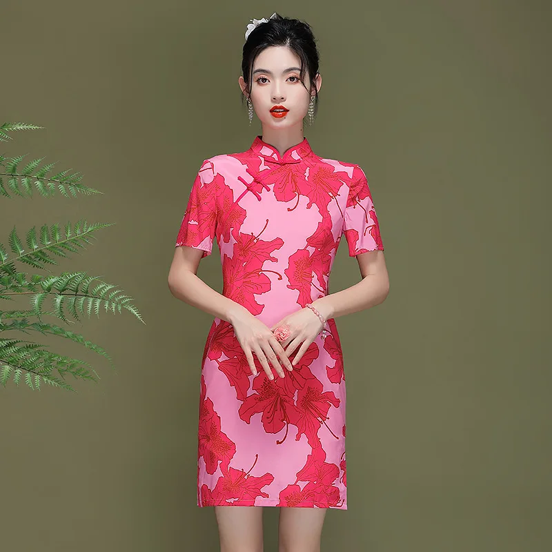 Short Dresses Vintage Chinese Style Women Stand Collar Short Sleeve Fashion Printed Young Girl Improved Cheongsam
Short Dresses Vintage Chinese Style Women Stand Collar Short Sleeve Fashion Printed Young Girl Improved Cheongsam