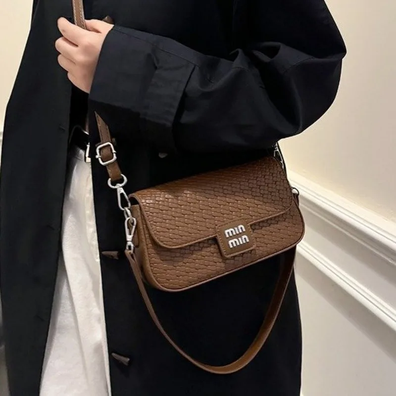 Minimalist Designer Leather Shoulder Bag Women Handbag Tote Crossbody Purse Satchel Classic Diaper Bag
Minimalist Designer Leather Shoulder Bag Women Handbag Tote Crossbody Purse Satchel Classic Diaper Bag
