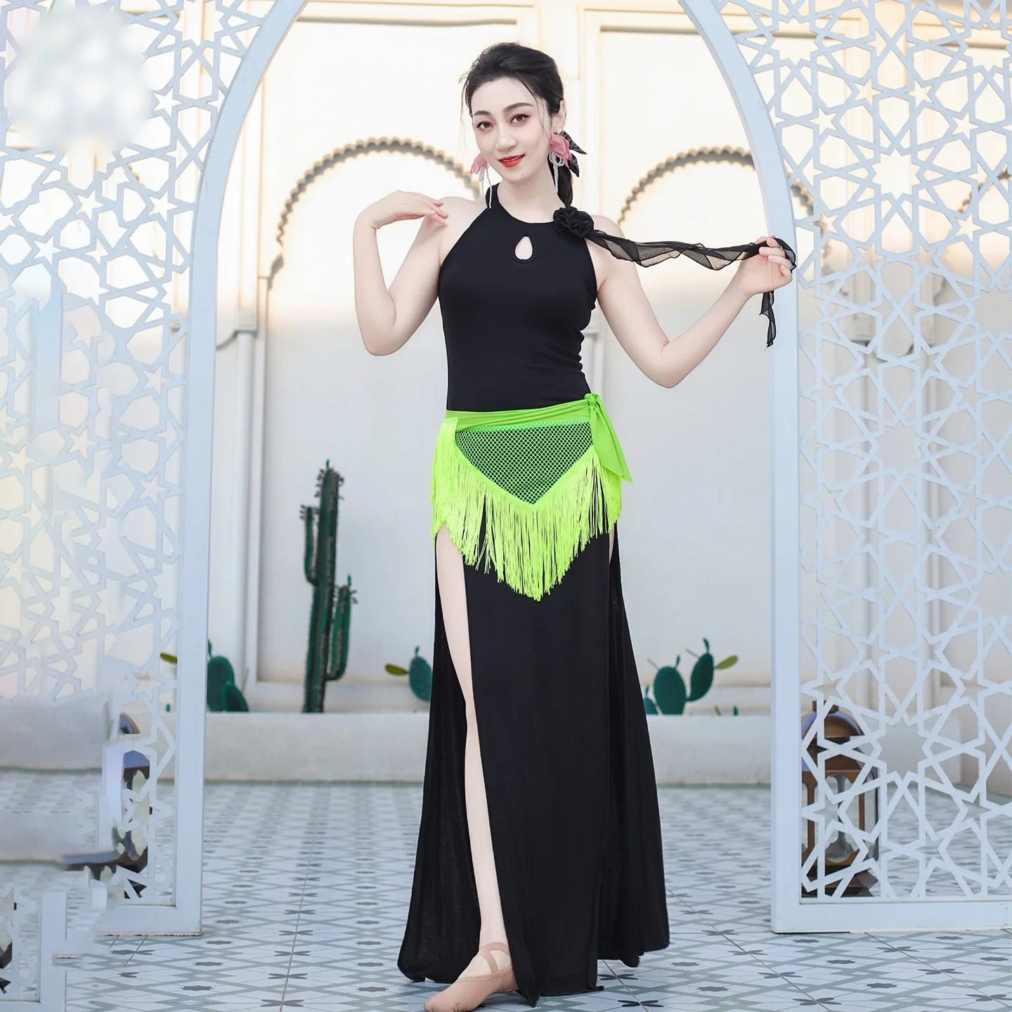 Новое платье для танца живота для женщин, элитное элегантное платье для взрослых, профессиональная тренировочная одежда для восточных танцев
Новое платье для танца живота для женщин, элитное элегантное платье для взрослых, профессиональная тренировочная одежда для восточных танцев