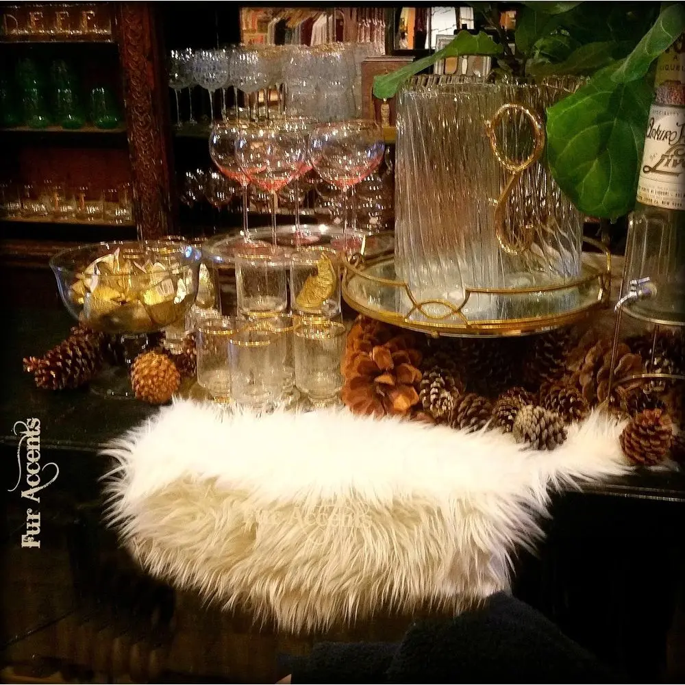 Shag Sheepskin Table Runner, 16x60, White, Contemporary Style, Doily Pattern
Shag Sheepskin Table Runner, 16x60, White, Contemporary Style, Doily Pattern