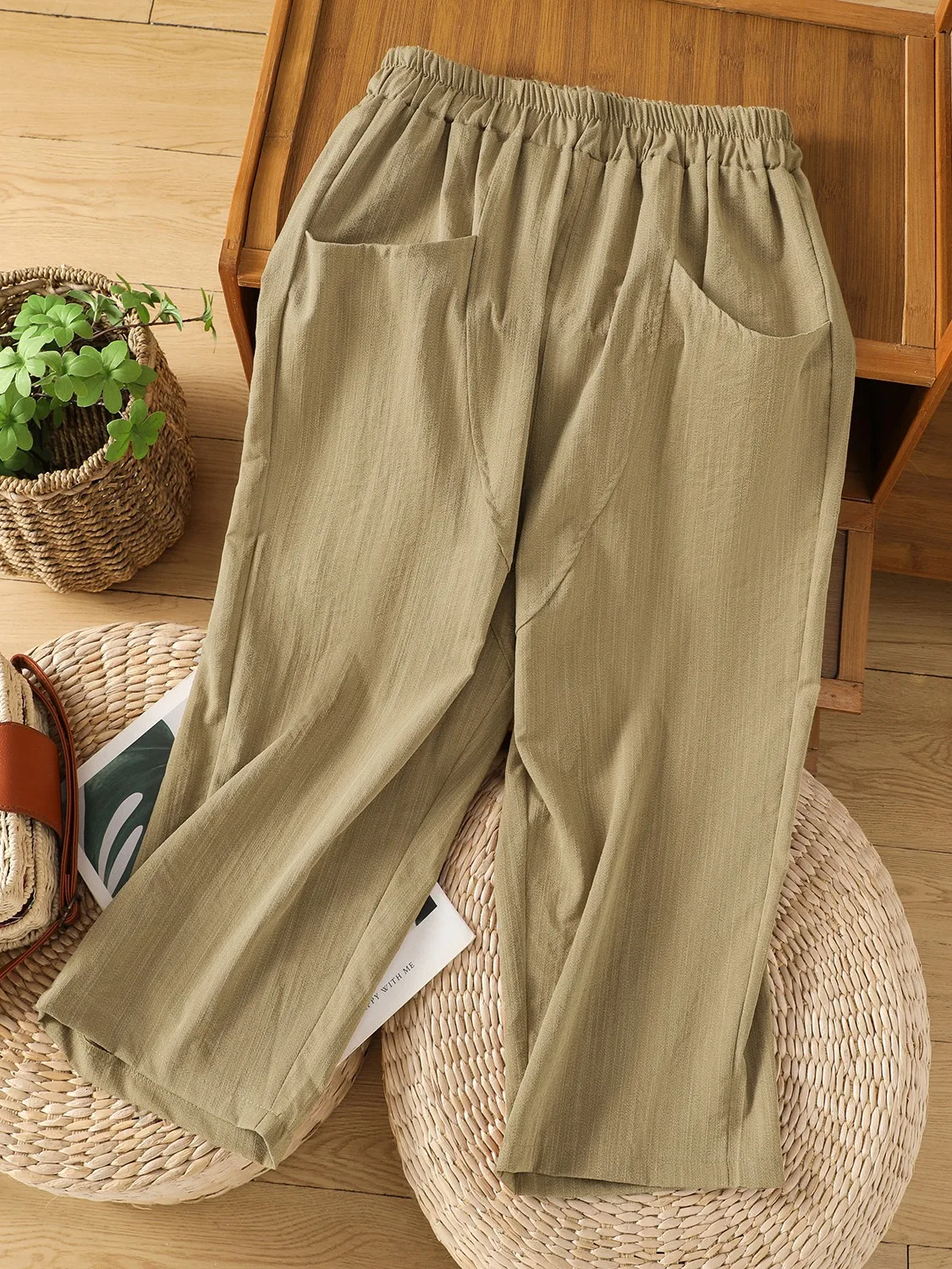 Утягивающие легкие хлопковые льняные шаровары с эластичной резинкой на талии, повседневные летние брюки для женщин, свободный крой для мам, большие размеры
Утягивающие легкие хлопковые льняные шаровары с эластичной резинкой на талии, повседневные летние брюки для женщин, свободный крой для мам, большие размеры