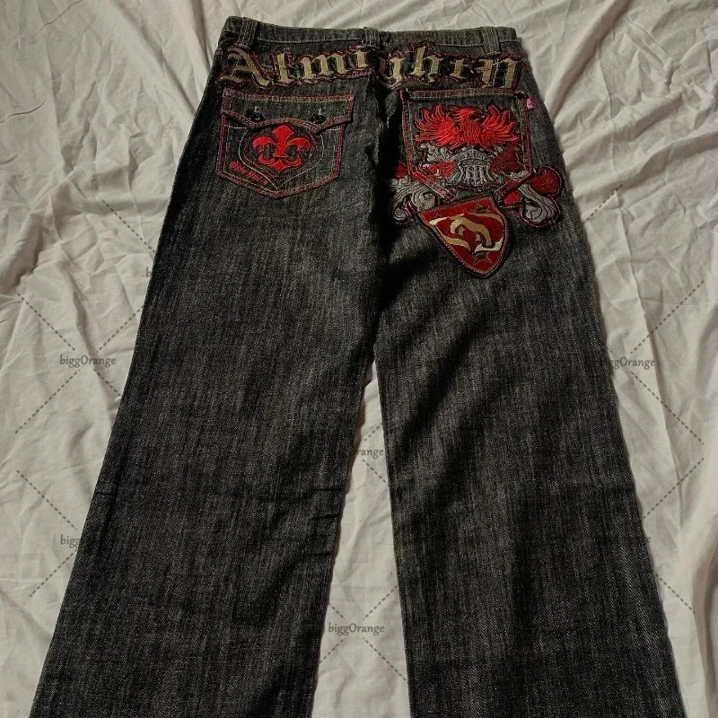 Y2k Baggy Jeans American Patchwork Letter Combination Embroidered Jeans Men Street Fashion Gothic Harajuku Style Wide-leg Pants
Y2k Baggy Jeans American Patchwork Letter Combination Embroidered Jeans Men Street Fashion Gothic Harajuku Style Wide-leg Pants