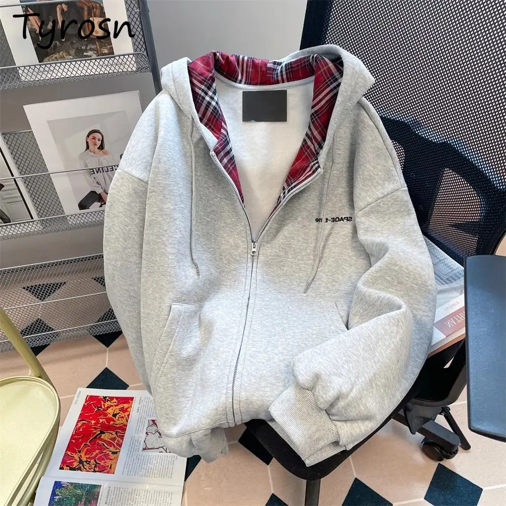 Hoodies Women American Retro Plaid Splicing Velvet Hooded Sweatshirts Autumn Winter Casual Loose Trendy Streetwear Design Chic
Hoodies Women American Retro Plaid Splicing Velvet Hooded Sweatshirts Autumn Winter Casual Loose Trendy Streetwear Design Chic