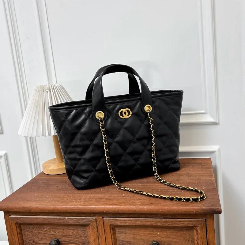 Luxury Women Handbag Leather Shoulder Bag, Crossbody Messenger Elegant Classic, Famous Designer Popular Tote Bags
Luxury Women Handbag Leather Shoulder Bag, Crossbody Messenger Elegant Classic, Famous Designer Popular Tote Bags