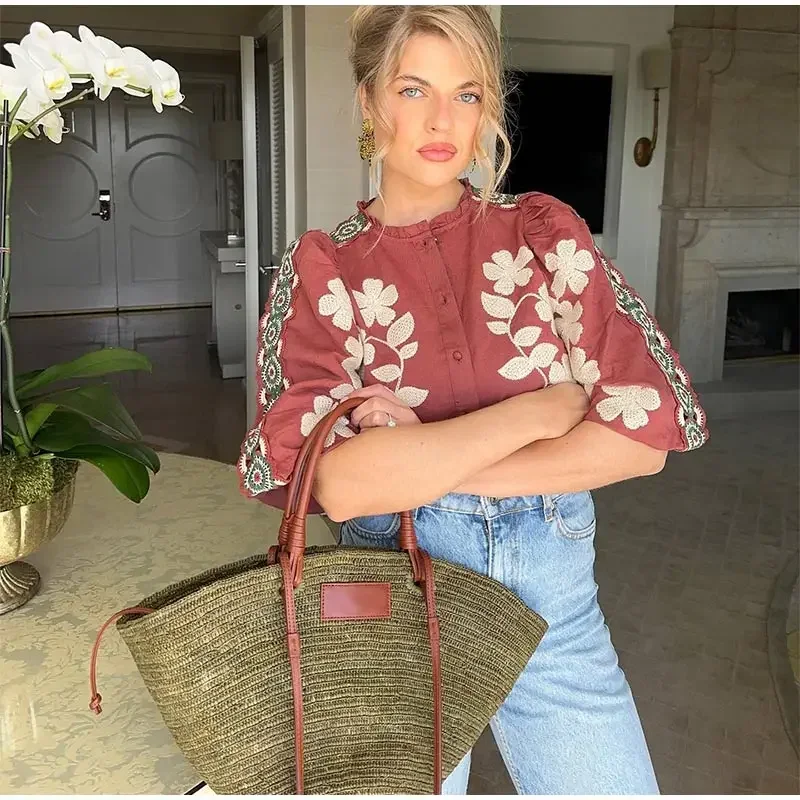 Women Shirt Vintage Elegant Embroidery Women's Blouse Fashion O-Neck Puffed Sleeve Shirt 2024 Spring Lady Party Chic Blouse
Women Shirt Vintage Elegant Embroidery Women's Blouse Fashion O-Neck Puffed Sleeve Shirt 2024 Spring Lady Party Chic Blouse