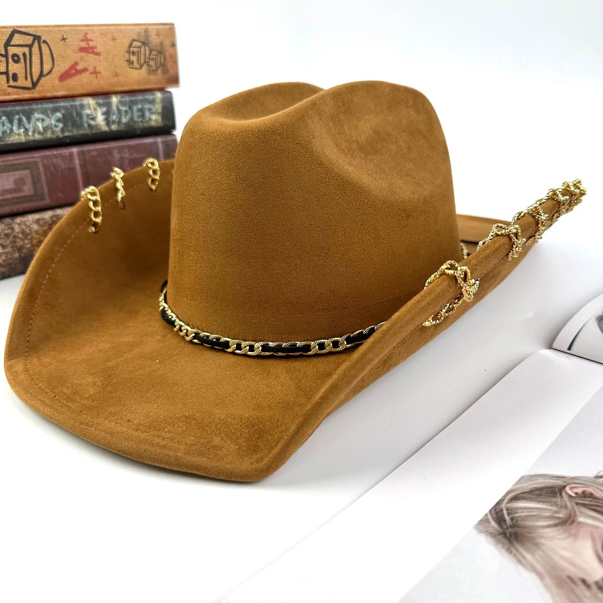 European and American western cowboy retro suede jazz hat American cowboy cross-border metal chain accessories top hat
European and American western cowboy retro suede jazz hat American cowboy cross-border metal chain accessories top hat