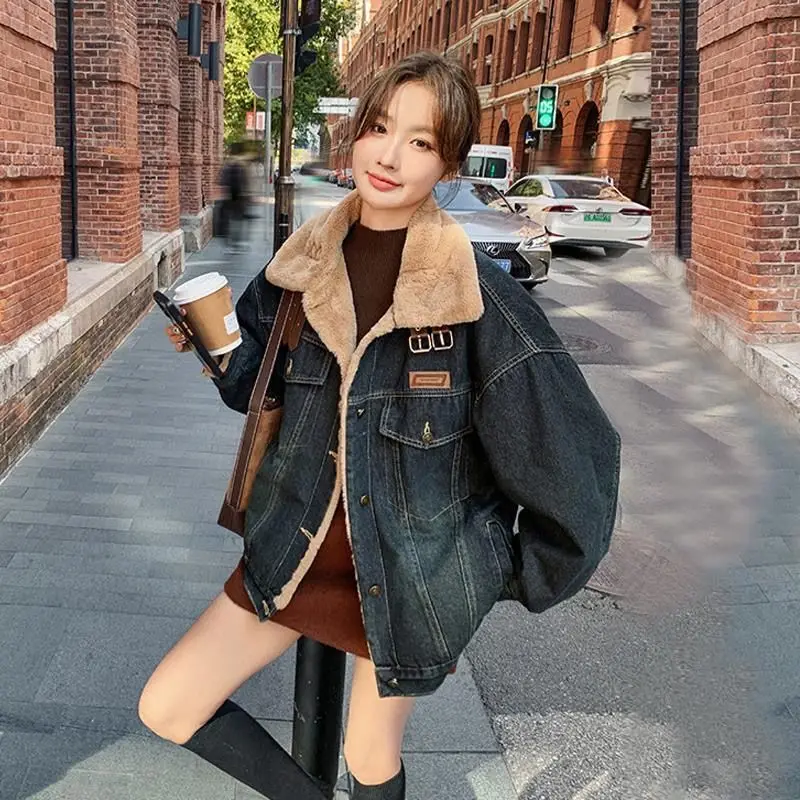 Джинсовые пальто женские большие меховые плюшевые женские переходные сезонные элегантные элегантные профессиональные повседневные офисные куртки с защитой от запаха
Джинсовые пальто женские большие меховые плюшевые женские переходные сезонные элегантные элегантные профессиональные повседневные офисные куртки с защитой от запаха