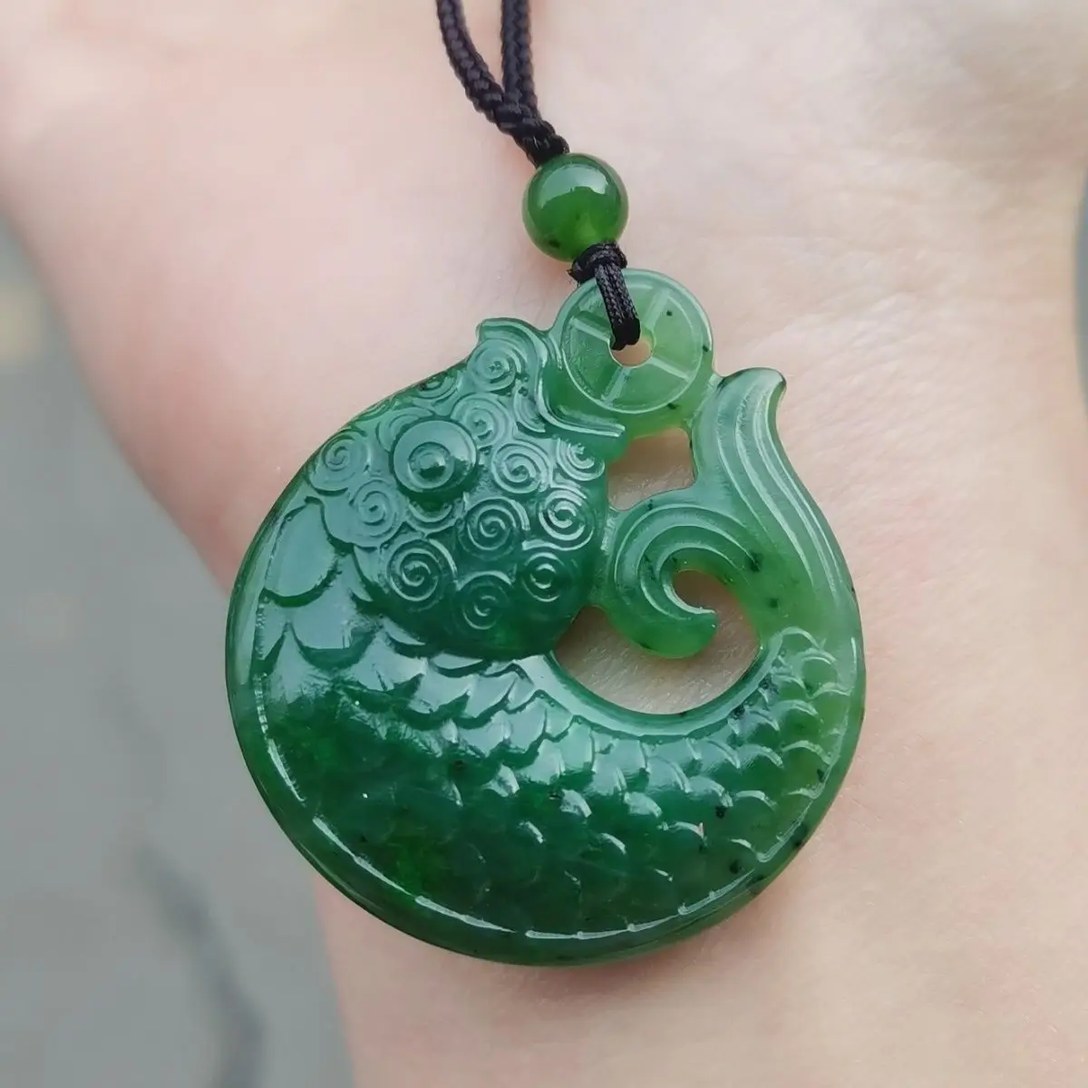 Natural Hetian jasper pendant men's and women's there are surplus necklaces jewelry gift
Natural Hetian jasper pendant men's and women's there are surplus necklaces jewelry gift