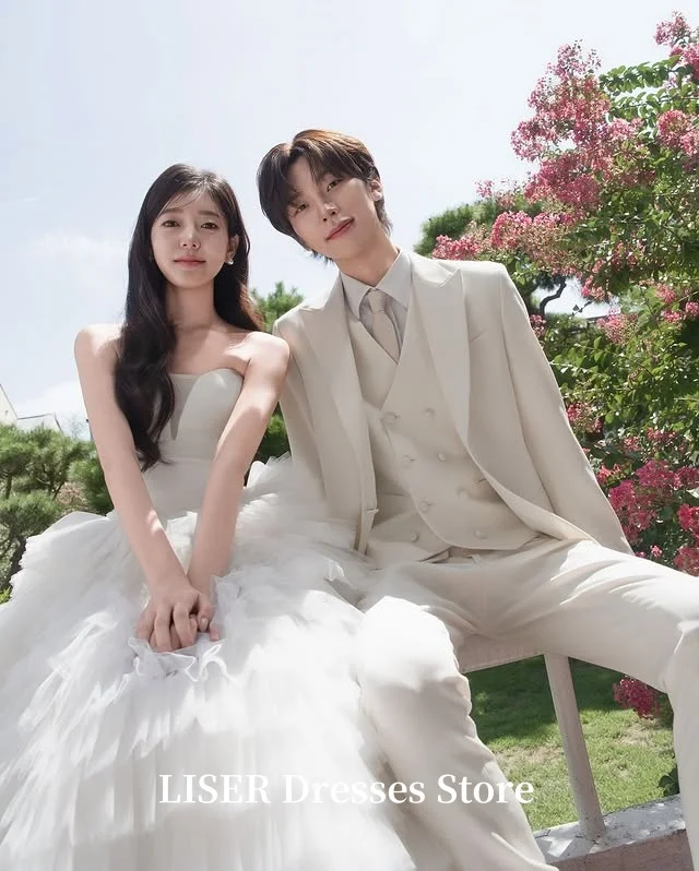 Liser Sweetheart A-Line Korea Wedding Dresses Soft Satin Tulle Photo Shoot Long Elegant Bridal Gowns 웨딩드레스 Customized
Liser Sweetheart A-Line Korea Wedding Dresses Soft Satin Tulle Photo Shoot Long Elegant Bridal Gowns 웨딩드레스 Customized