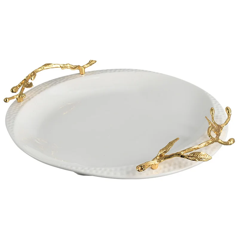 Light luxury dried fruit plate household simple modern living room coffee table nut plate storage plate glass
Light luxury dried fruit plate household simple modern living room coffee table nut plate storage plate glass