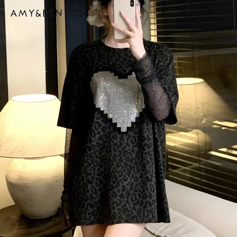 Y2k Tees Hotfix Rhinestone Heart Leopard Print Faux 2-piece Long Sleeves T-shirt Women's Loose Casual Mid-length Base Layer Top
Y2k Tees Hotfix Rhinestone Heart Leopard Print Faux 2-piece Long Sleeves T-shirt Women's Loose Casual Mid-length Base Layer Top