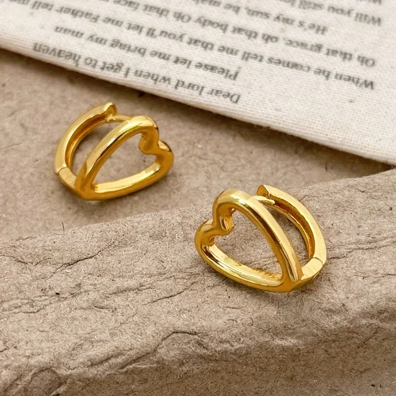 Real 925 Sterling Silver 18K Gold Hollow Heart Hoop Earrings for Women Minimalist Cute Fine Jewelry Light Luxury Accessories
Real 925 Sterling Silver 18K Gold Hollow Heart Hoop Earrings for Women Minimalist Cute Fine Jewelry Light Luxury Accessories