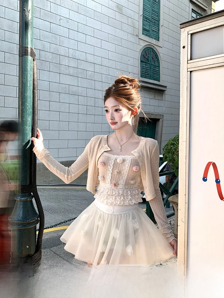 Acaine Ballet Formula High Waist Short Tulle Skirt Women's Spring Visual Heightening Slimming Skirts Girl Style Casual Wear
Acaine Ballet Formula High Waist Short Tulle Skirt Women's Spring Visual Heightening Slimming Skirts Girl Style Casual Wear