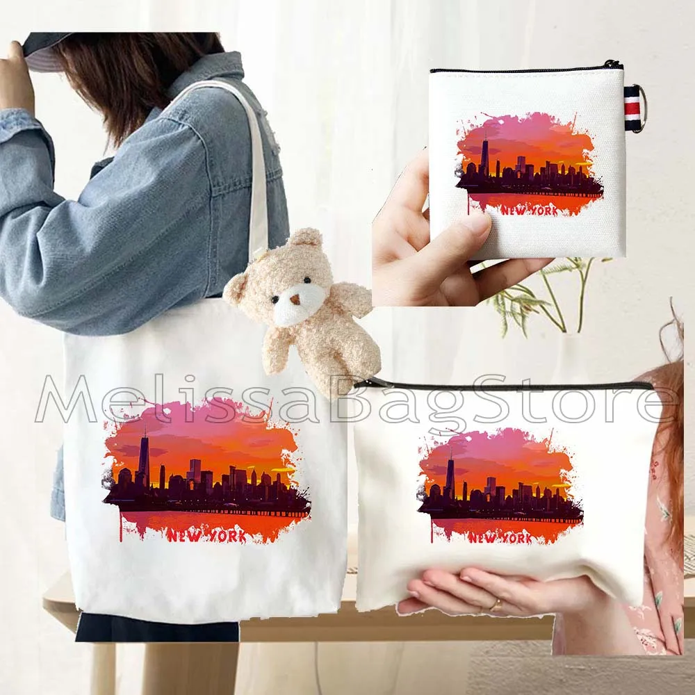 4PCS Gift Set New York City Black Canvas Tote Bag Handbag with Doll Key Coin Purse Cosmetic Makeup Toilet Bag Case Pouch
4PCS Gift Set New York City Black Canvas Tote Bag Handbag with Doll Key Coin Purse Cosmetic Makeup Toilet Bag Case Pouch