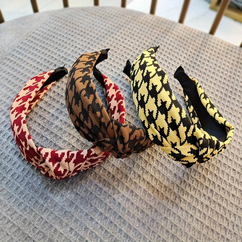 Vintage Checkered Knotted Headband Retro Cross Design Multi-Use Hair Band for Women Pressing Headwrap Casual Daily Wear Gift
Vintage Checkered Knotted Headband Retro Cross Design Multi-Use Hair Band for Women Pressing Headwrap Casual Daily Wear Gift