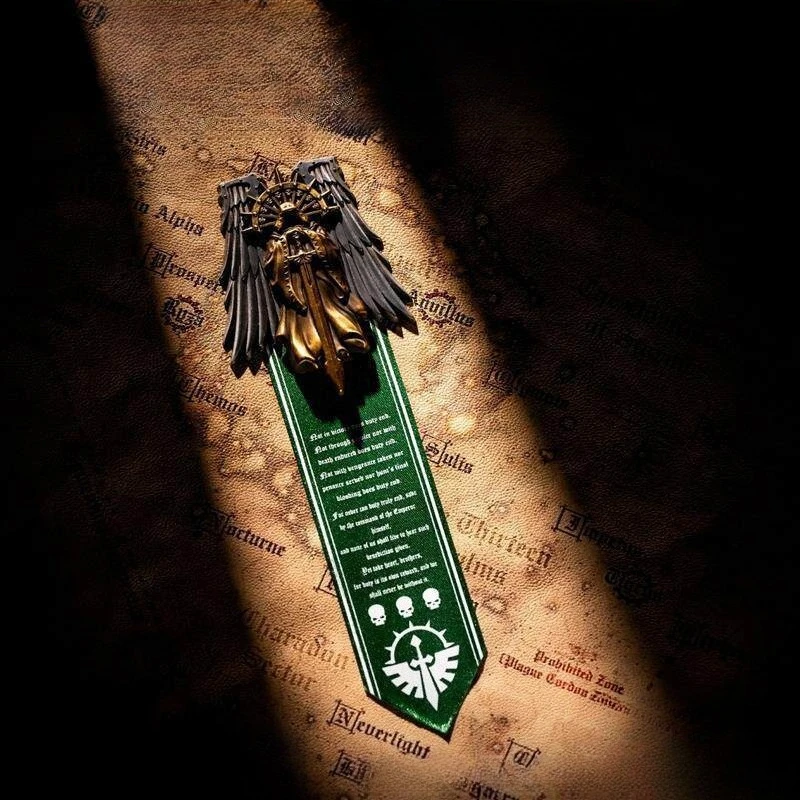 Two Tone Winged Warrior Brooch With Green Fabric Pendant Retro Medieval Sword Skull Lapel Pin Gothic Clothing Badge Gift
Two Tone Winged Warrior Brooch With Green Fabric Pendant Retro Medieval Sword Skull Lapel Pin Gothic Clothing Badge Gift