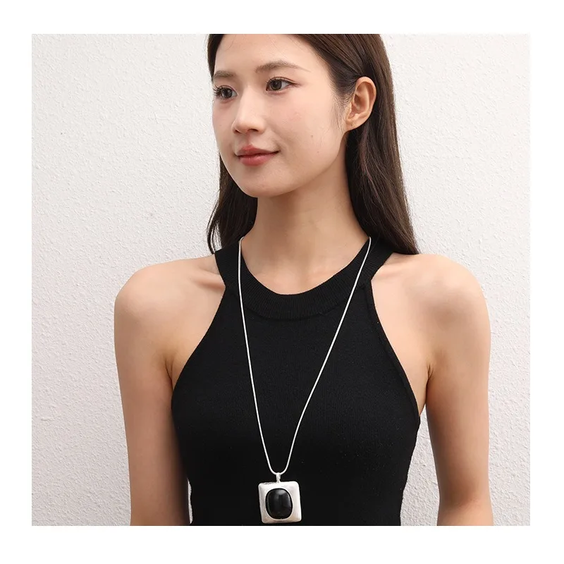 Jewelry Explosive Alloy Korean Version Fashion Square Geometric Metal Exaggerated Brushed Sweater Chain
Jewelry Explosive Alloy Korean Version Fashion Square Geometric Metal Exaggerated Brushed Sweater Chain