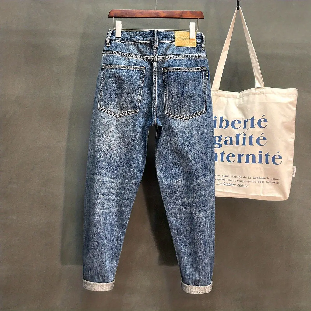 Harajuku Fashion 2025 Designer Clothes Vintage Men's Jeans Spring Autumn New Loose Cone Straight Big Size Dad Pants Casual Pants
Harajuku Fashion 2025 Designer Clothes Vintage Men's Jeans Spring Autumn New Loose Cone Straight Big Size Dad Pants Casual Pants